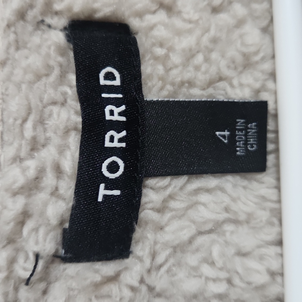 Torrid Sherpa Zip Up Jacket in Beige/Tan Size 4 (X) - Picture 5 of 11